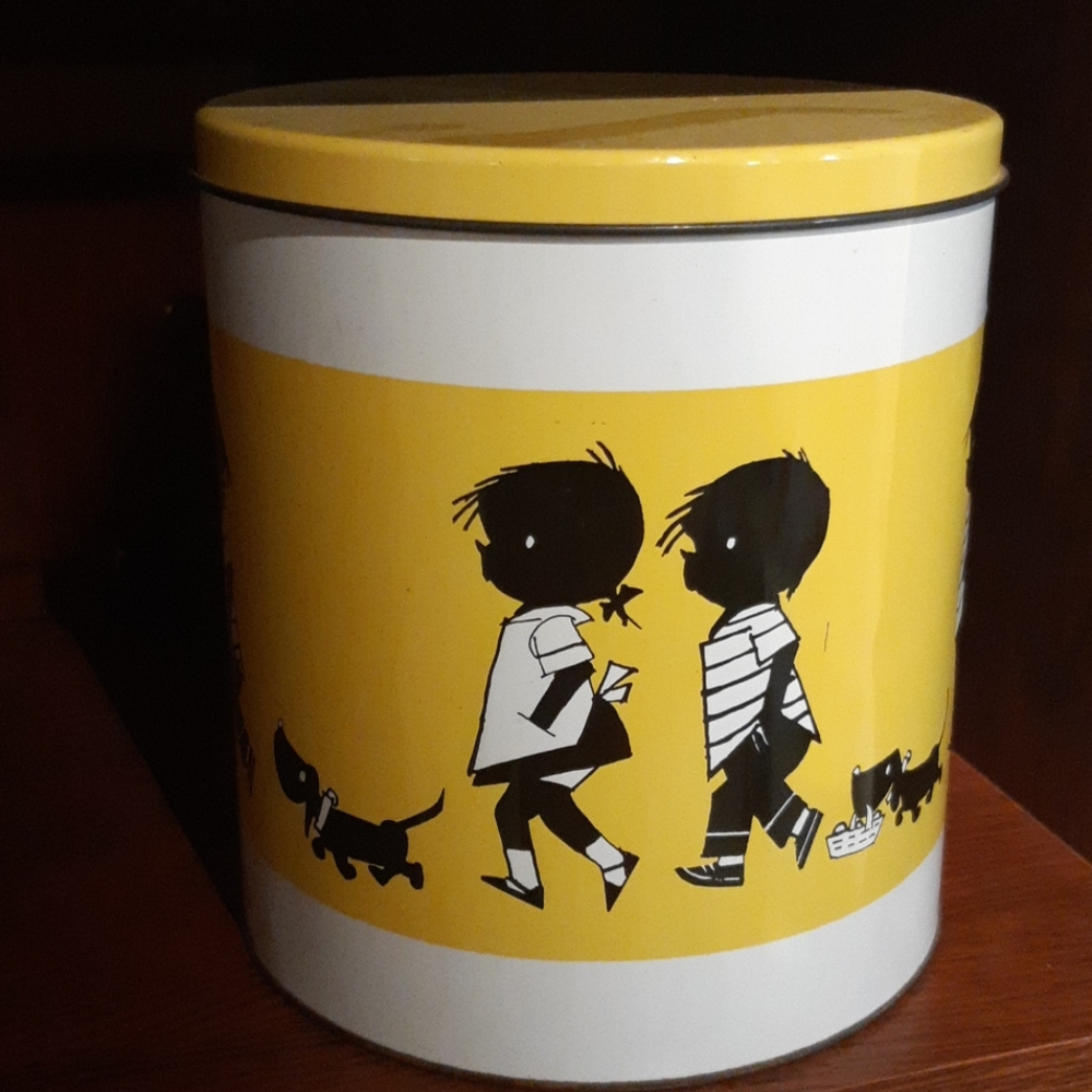 Cookie tin